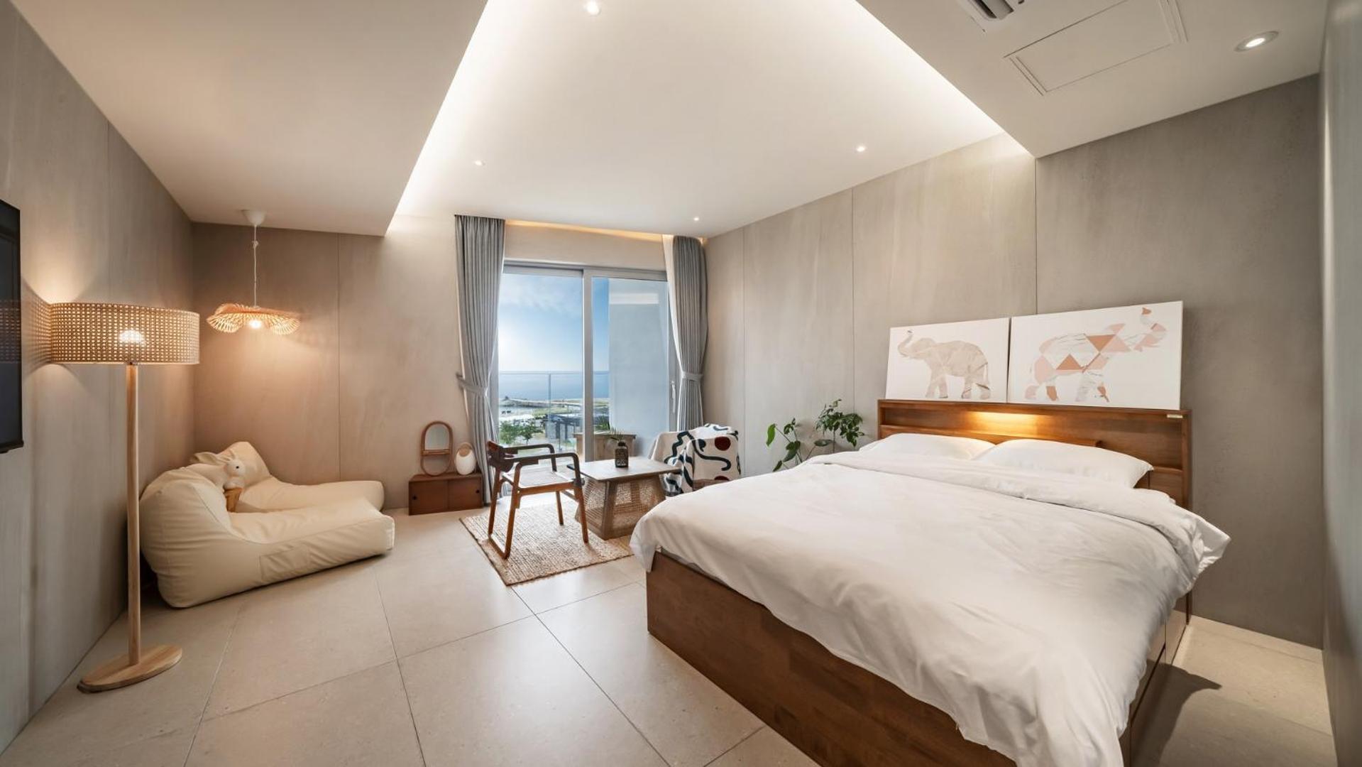 Goseong Gyeoulbada Ocean View Pension Стая снимка